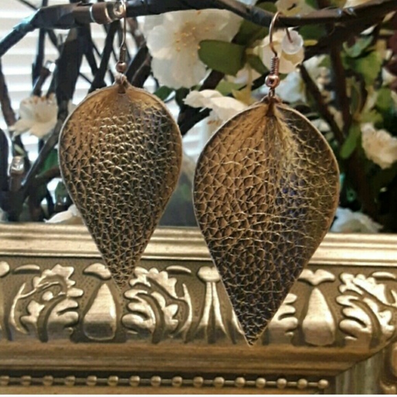 i4 NEW Gold Genuine Leather Leaf-Cut - Picture 4 of 6